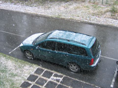 Ford Focus i snøstorm 15. mai 2006